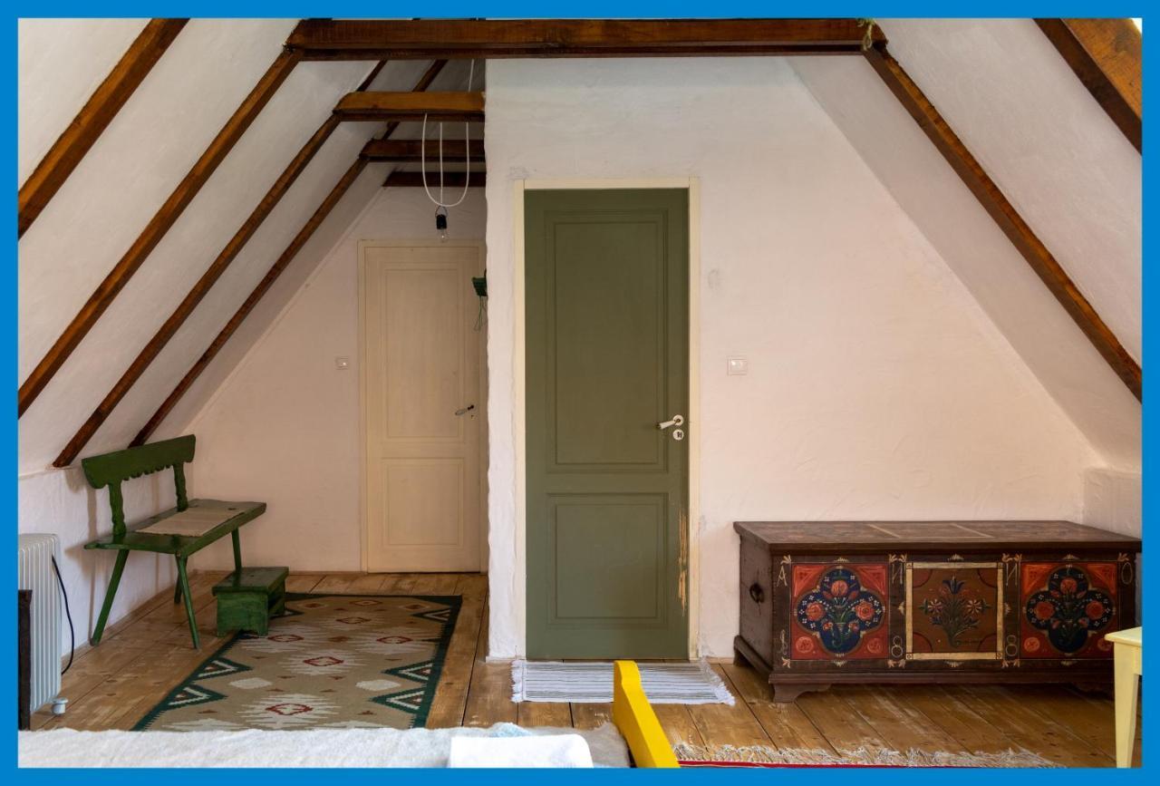 Viscri 9 Guest House ภายนอก รูปภาพ