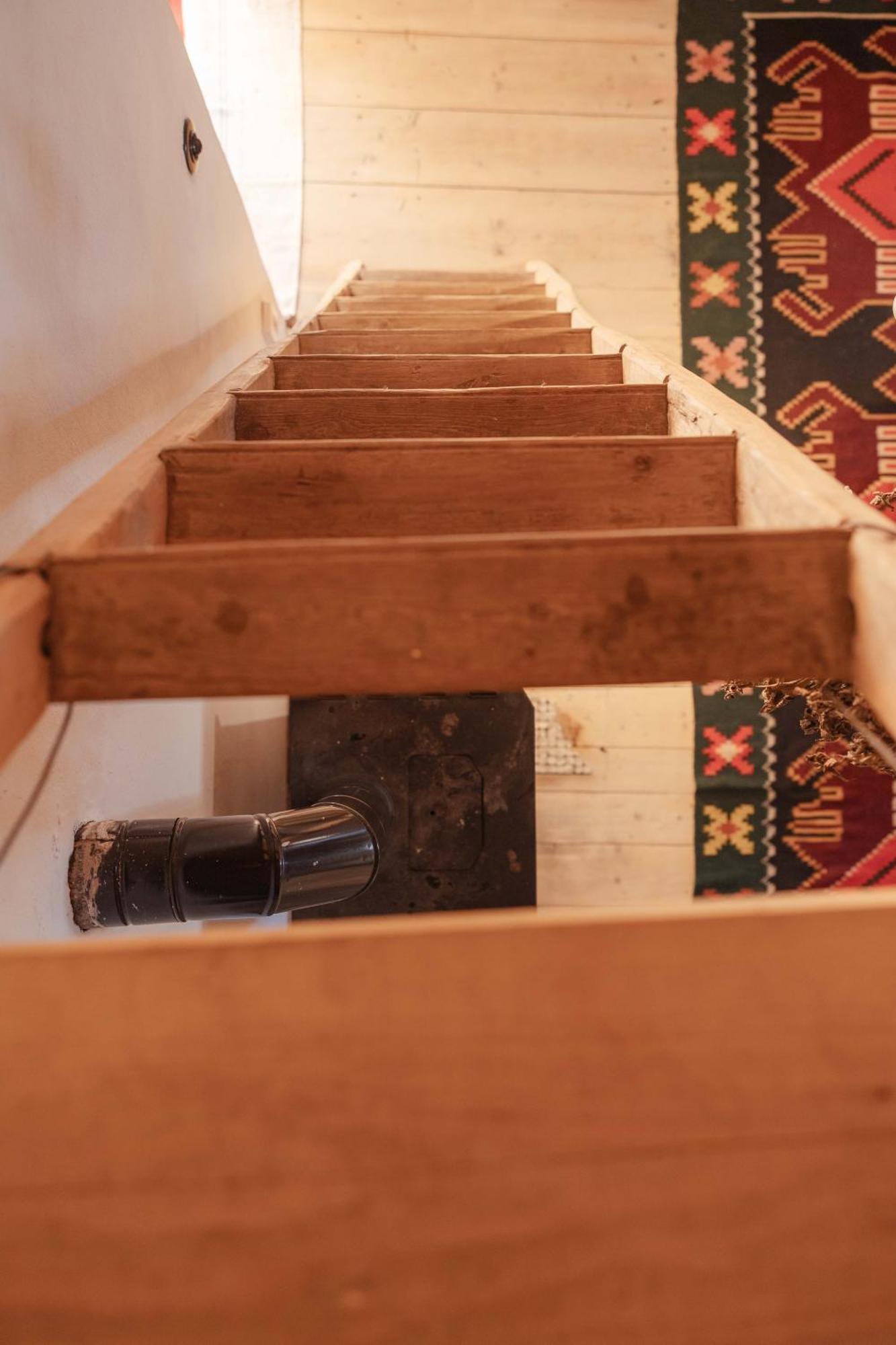 Viscri 9 Guest House ภายนอก รูปภาพ