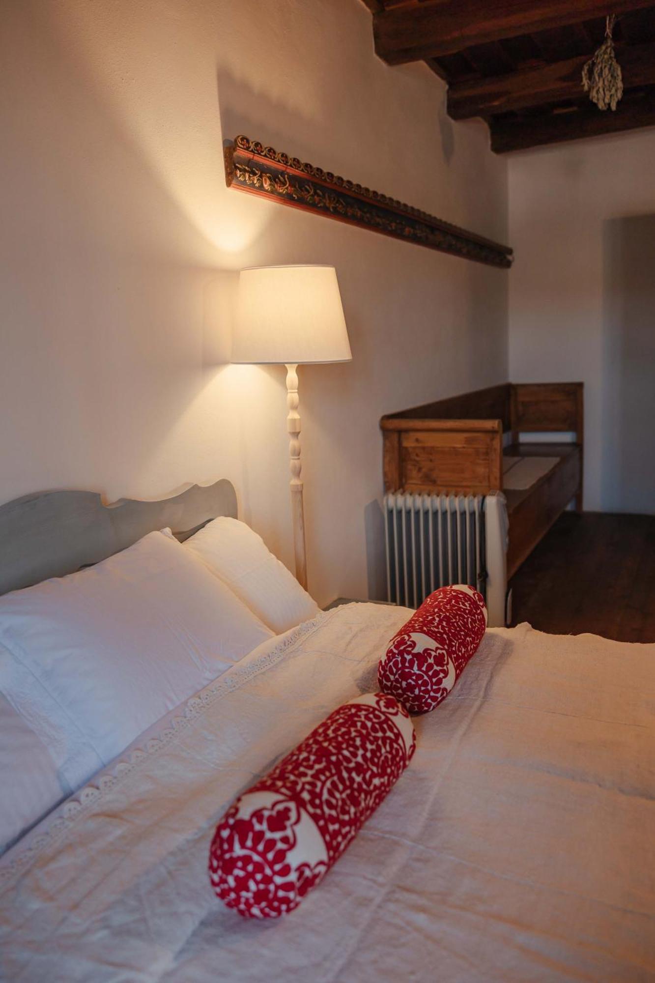 Viscri 9 Guest House ภายนอก รูปภาพ