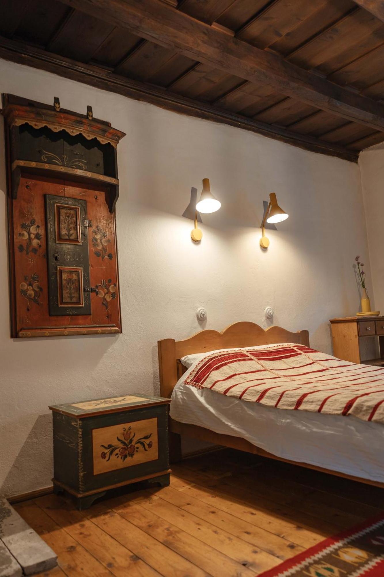 Viscri 9 Guest House ภายนอก รูปภาพ
